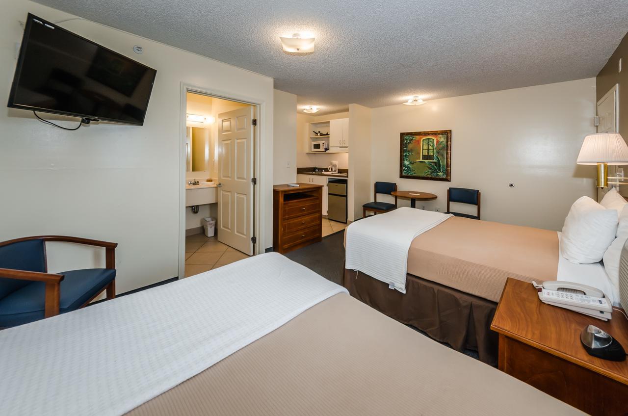 Tampa Bay Extended Stay Hotel ラーゴ エクステリア 写真