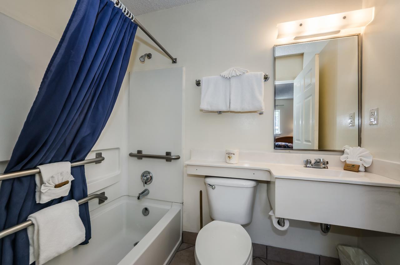 Tampa Bay Extended Stay Hotel ラーゴ エクステリア 写真