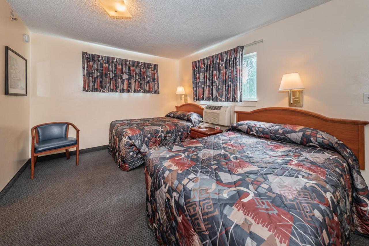 Tampa Bay Extended Stay Hotel ラーゴ エクステリア 写真